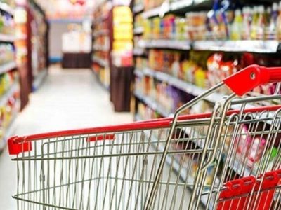 کمبودی در عرضه اقلام اساسی نداریم