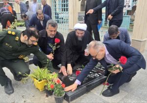 عطر افشانی گلزار شهدا بمناسبت هفته کار و گارگر در سرخ رود